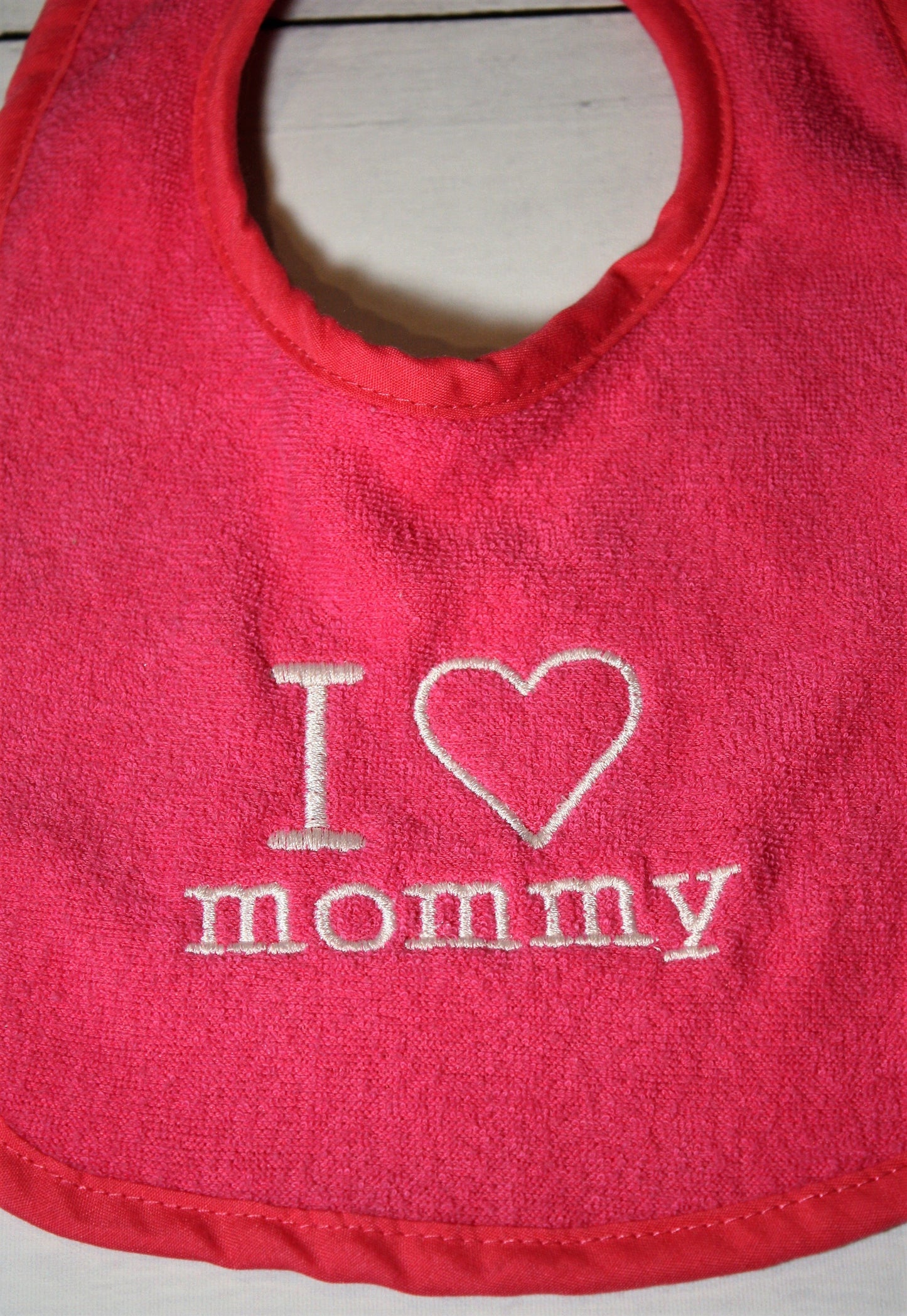 I <3 Mommy Bib