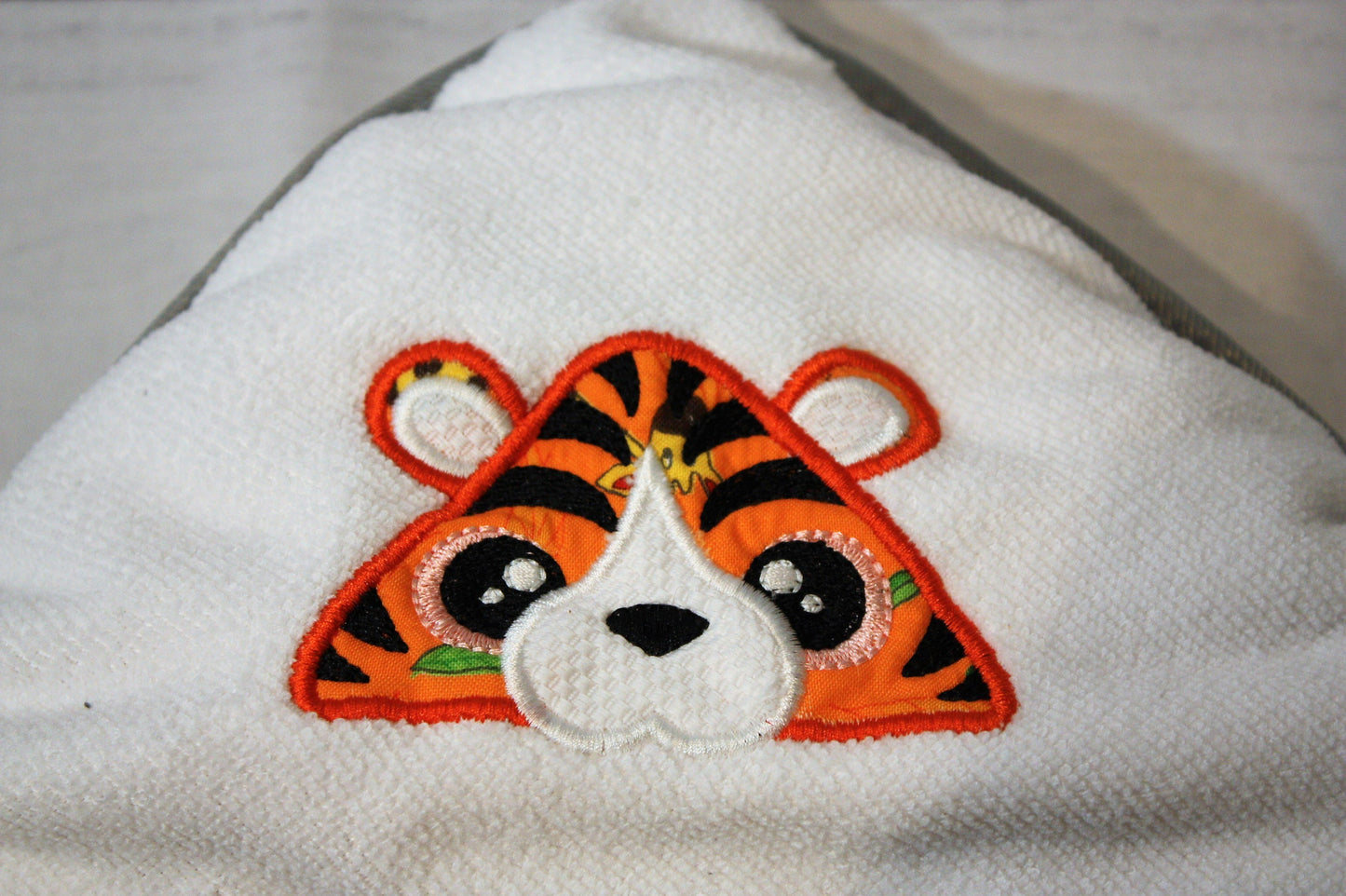 Tiger Peeker Hooded Bath Towel
