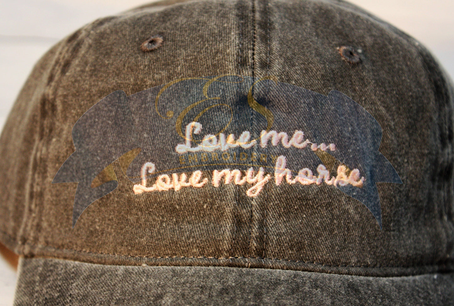 Love me, Love my horse Hat